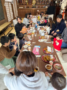 廣通寺で行われたクリスマス会の様子