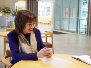 お話するいづみさん